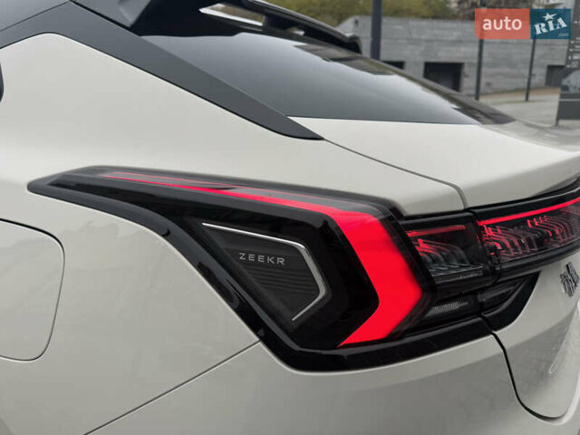 Білий Zeekr 001, об'ємом двигуна 0 л та пробігом 1 тис. км за 58999 $, фото 11 на Automoto.ua