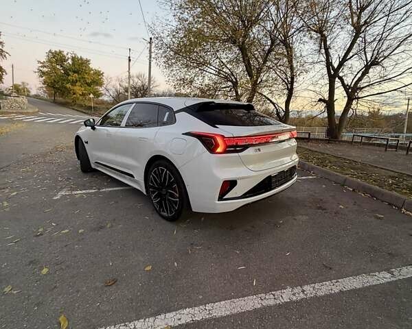 Білий Zeekr 001, об'ємом двигуна 0 л та пробігом 1 тис. км за 49999 $, фото 8 на Automoto.ua