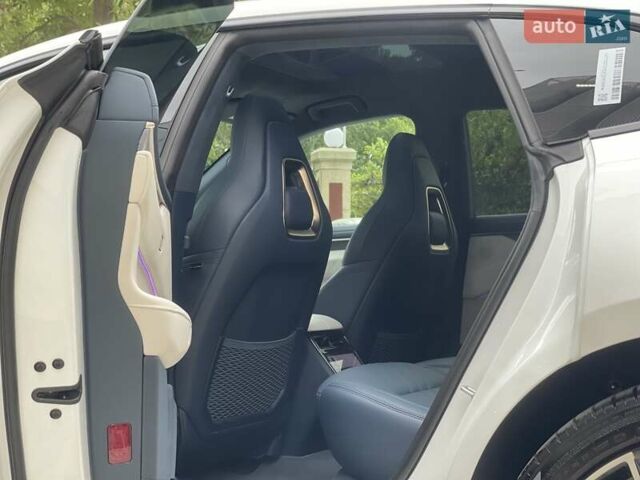 Белый Zeekr 001, объемом двигателя 0 л и пробегом 3 тыс. км за 46900 $, фото 8 на Automoto.ua