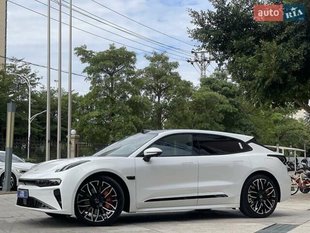Белый Zeekr 001, объемом двигателя 0 л и пробегом 2 тыс. км за 46900 $, фото 1 на Automoto.ua