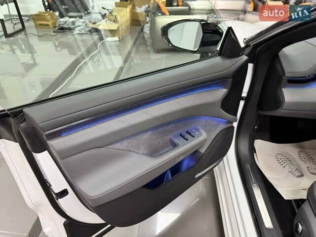 Белый Zeekr 001, объемом двигателя 0 л и пробегом 1 тыс. км за 44499 $, фото 7 на Automoto.ua