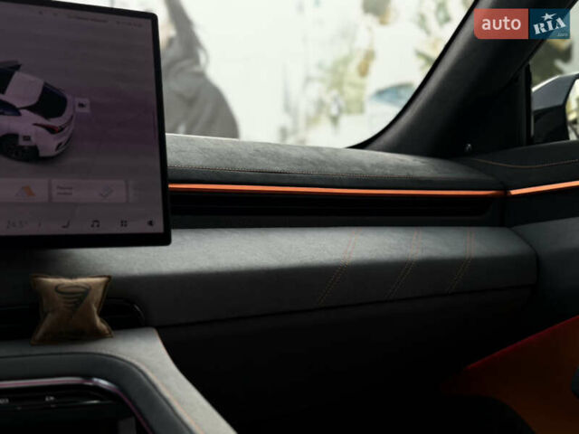 Белый Zeekr 001, объемом двигателя 0 л и пробегом 7 тыс. км за 55700 $, фото 84 на Automoto.ua