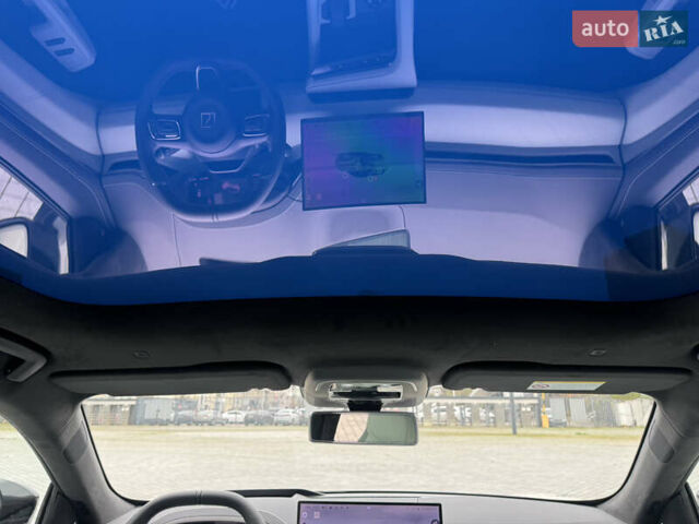 Білий Zeekr 001, об'ємом двигуна 0 л та пробігом 1 тис. км за 58999 $, фото 26 на Automoto.ua