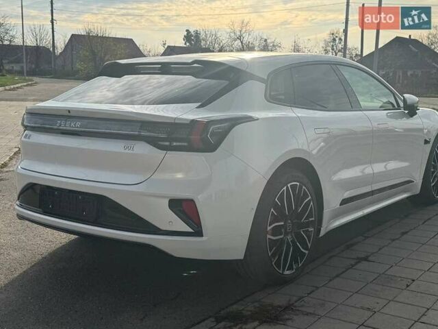 Белый Zeekr 001, объемом двигателя 0 л и пробегом 1 тыс. км за 48700 $, фото 4 на Automoto.ua