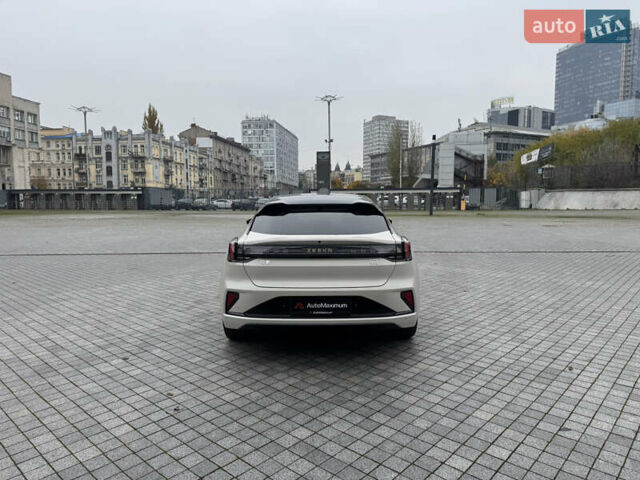 Білий Zeekr 001, об'ємом двигуна 0 л та пробігом 1 тис. км за 58999 $, фото 5 на Automoto.ua