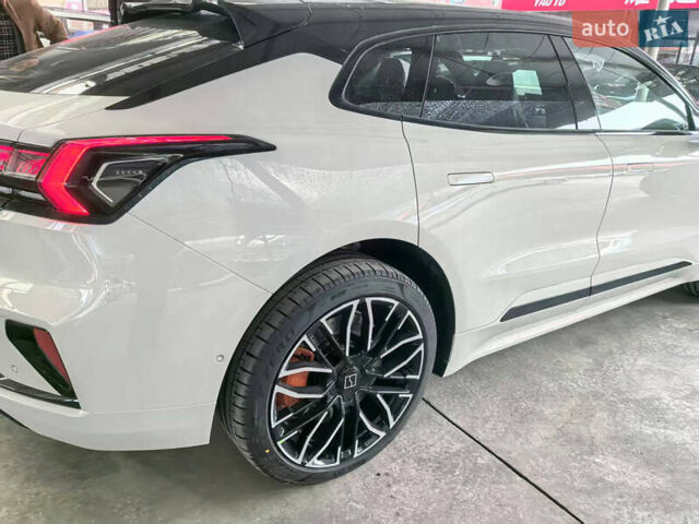 Білий Zeekr 001, об'ємом двигуна 0 л та пробігом 1 тис. км за 54300 $, фото 10 на Automoto.ua