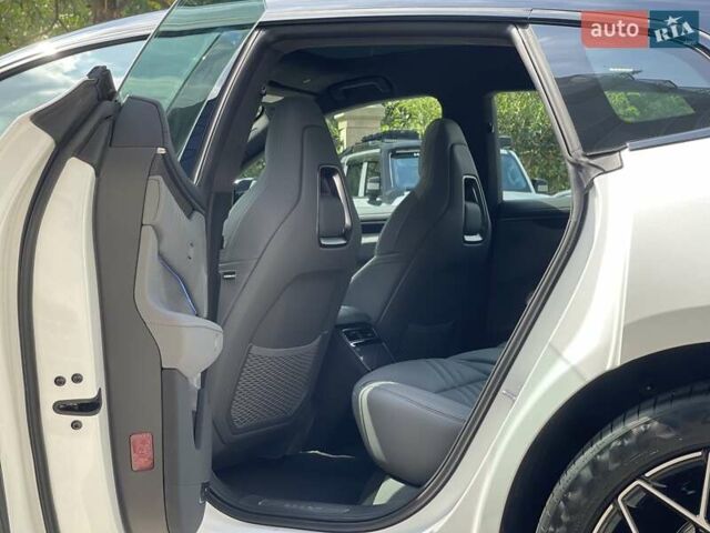 Белый Zeekr 001, объемом двигателя 0 л и пробегом 3 тыс. км за 41900 $, фото 6 на Automoto.ua