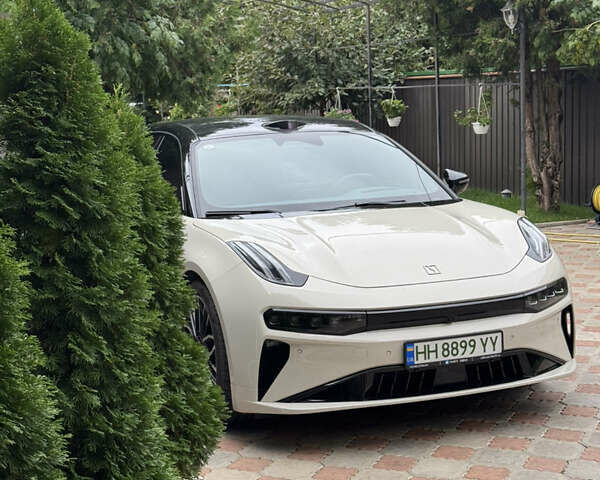 Белый Zeekr 001, объемом двигателя 0 л и пробегом 5 тыс. км за 50500 $, фото 10 на Automoto.ua