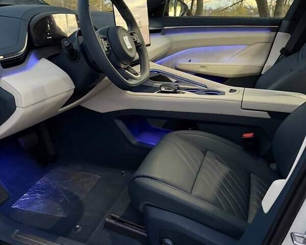 Білий Zeekr 001, об'ємом двигуна 0 л та пробігом 1 тис. км за 49999 $, фото 43 на Automoto.ua