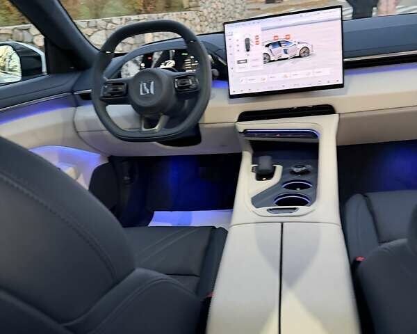 Білий Zeekr 001, об'ємом двигуна 0 л та пробігом 1 тис. км за 49999 $, фото 38 на Automoto.ua