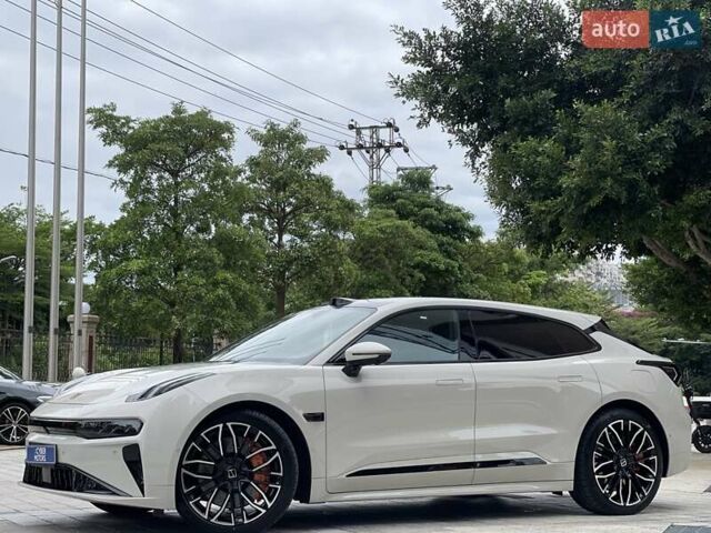 Белый Zeekr 001, объемом двигателя 0 л и пробегом 4 тыс. км за 46900 $, фото 1 на Automoto.ua