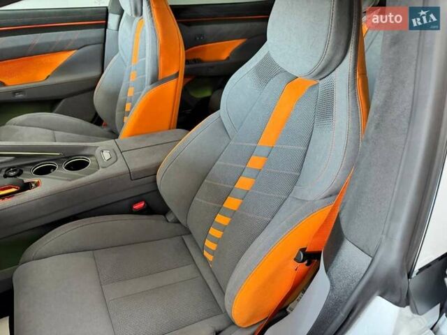 Белый Zeekr 001, объемом двигателя 0 л и пробегом 1 тыс. км за 56599 $, фото 8 на Automoto.ua