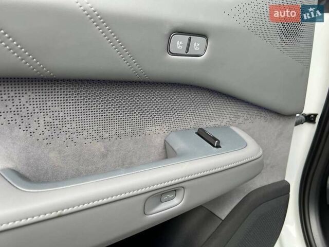 Белый Zeekr 001, объемом двигателя 0 л и пробегом 1 тыс. км за 50000 $, фото 10 на Automoto.ua