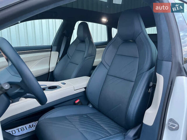 Білий Zeekr 001, об'ємом двигуна 0 л та пробігом 11 тис. км за 40900 $, фото 7 на Automoto.ua