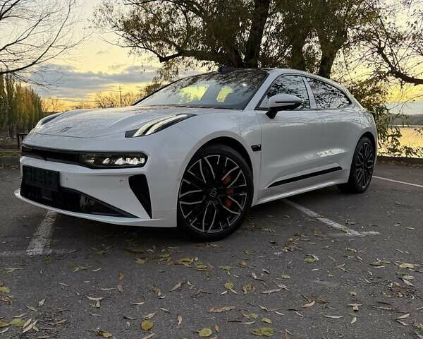 Білий Zeekr 001, об'ємом двигуна 0 л та пробігом 1 тис. км за 49999 $, фото 15 на Automoto.ua