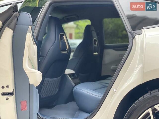 Белый Zeekr 001, объемом двигателя 0 л и пробегом 4 тыс. км за 46900 $, фото 8 на Automoto.ua