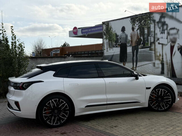 Белый Zeekr 001, объемом двигателя 0 л и пробегом 7 тыс. км за 55700 $, фото 34 на Automoto.ua