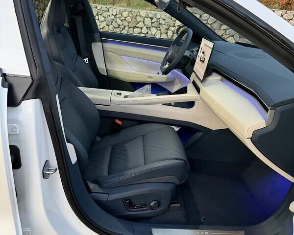 Білий Zeekr 001, об'ємом двигуна 0 л та пробігом 1 тис. км за 49999 $, фото 33 на Automoto.ua