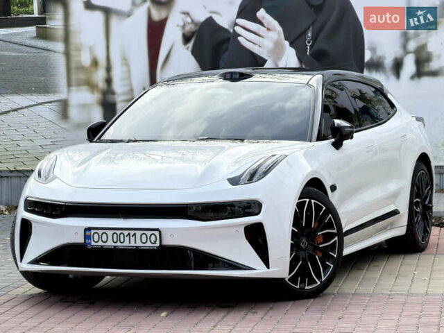 Белый Zeekr 001, объемом двигателя 0 л и пробегом 7 тыс. км за 55700 $, фото 1 на Automoto.ua