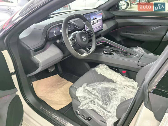 Білий Zeekr 001, об'ємом двигуна 0 л та пробігом 1 тис. км за 54300 $, фото 4 на Automoto.ua