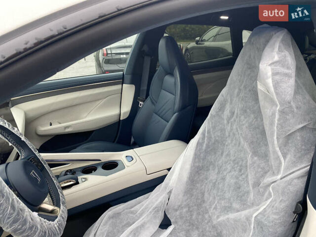 Белый Zeekr 001, объемом двигателя 0 л и пробегом 1 тыс. км за 49999 $, фото 15 на Automoto.ua