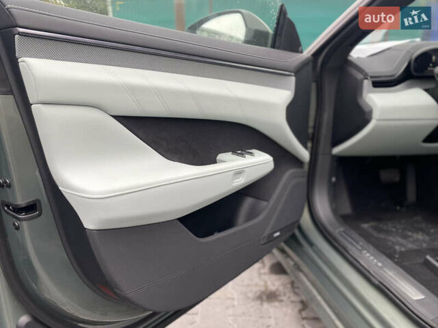 Белый Zeekr 001, объемом двигателя 0 л и пробегом 1 тыс. км за 49999 $, фото 40 на Automoto.ua