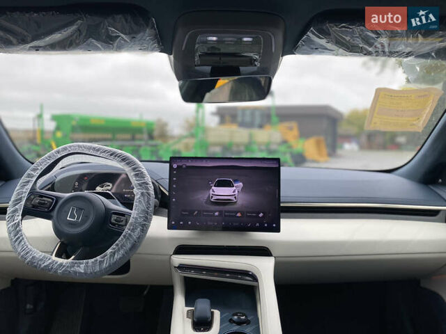 Белый Zeekr 001, объемом двигателя 0 л и пробегом 1 тыс. км за 49999 $, фото 22 на Automoto.ua