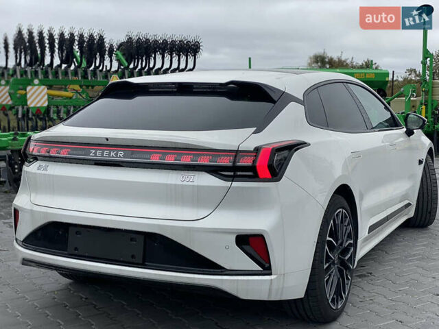 Белый Zeekr 001, объемом двигателя 0 л и пробегом 1 тыс. км за 49999 $, фото 3 на Automoto.ua