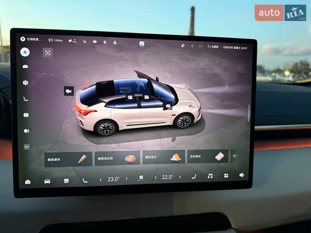 Бежевый Zeekr 001, объемом двигателя 0 л и пробегом 12 тыс. км за 46777 $, фото 13 на Automoto.ua