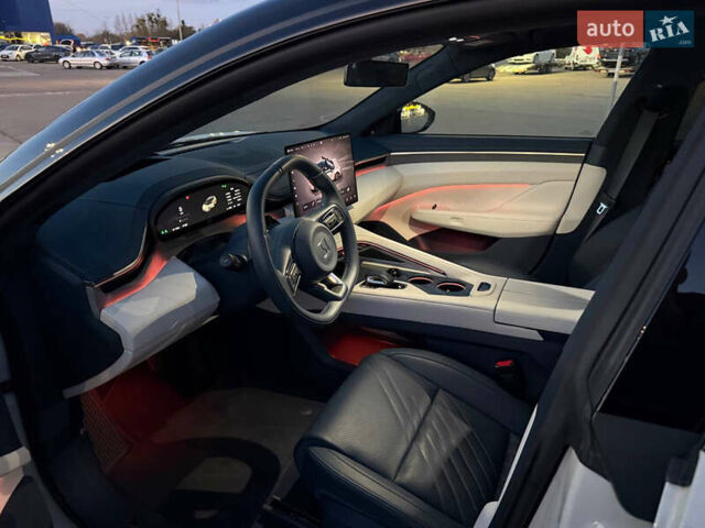 Бежевый Zeekr 001, объемом двигателя 0 л и пробегом 12 тыс. км за 46777 $, фото 18 на Automoto.ua