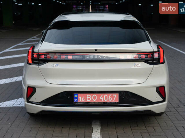 Бежевый Zeekr 001, объемом двигателя 0 л и пробегом 8 тыс. км за 42900 $, фото 7 на Automoto.ua
