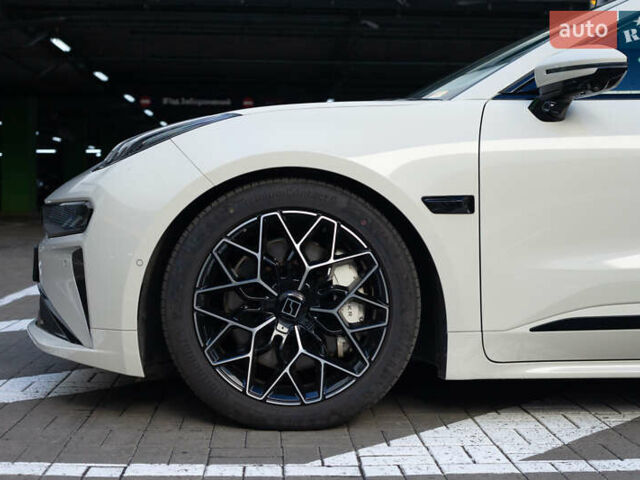 Бежевый Zeekr 001, объемом двигателя 0 л и пробегом 8 тыс. км за 42900 $, фото 10 на Automoto.ua