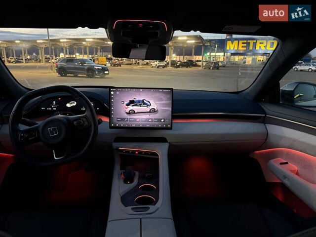 Бежевый Zeekr 001, объемом двигателя 0 л и пробегом 12 тыс. км за 46777 $, фото 16 на Automoto.ua