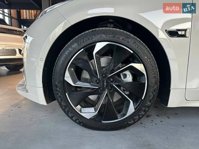 Бежевый Zeekr 001, объемом двигателя 0 л и пробегом 1 тыс. км за 39900 $, фото 3 на Automoto.ua