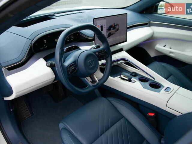 Бежевый Zeekr 001, объемом двигателя 0 л и пробегом 8 тыс. км за 42900 $, фото 13 на Automoto.ua