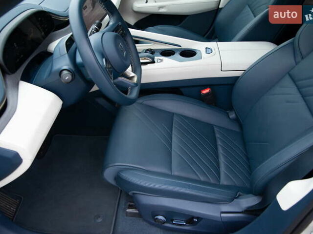 Бежевый Zeekr 001, объемом двигателя 0 л и пробегом 8 тыс. км за 42900 $, фото 14 на Automoto.ua