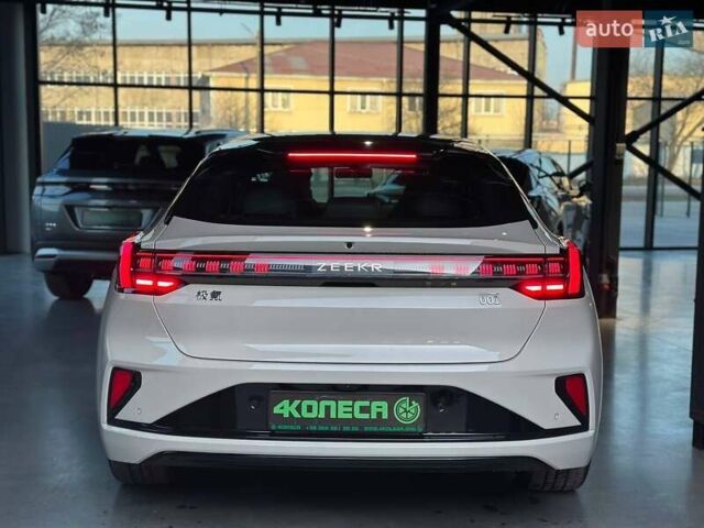 Бежевый Zeekr 001, объемом двигателя 0 л и пробегом 1 тыс. км за 39900 $, фото 7 на Automoto.ua