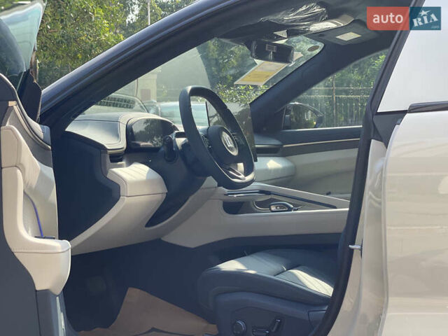 Бежевый Zeekr 001, объемом двигателя 0 л и пробегом 1 тыс. км за 47900 $, фото 6 на Automoto.ua