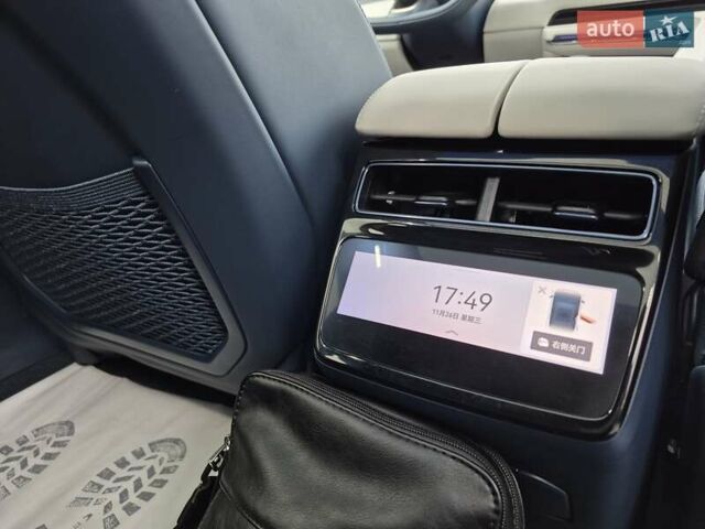 Бежевый Zeekr 001, объемом двигателя 0 л и пробегом 8 тыс. км за 44900 $, фото 23 на Automoto.ua