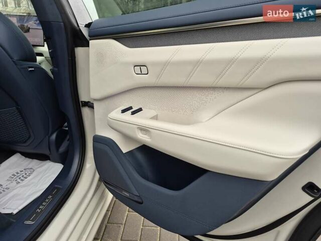 Бежевый Zeekr 001, объемом двигателя 0 л и пробегом 8 тыс. км за 44900 $, фото 25 на Automoto.ua