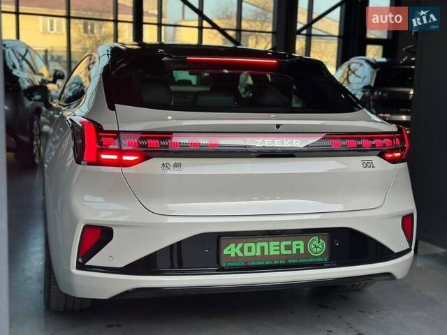 Бежевый Zeekr 001, объемом двигателя 0 л и пробегом 1 тыс. км за 39900 $, фото 8 на Automoto.ua