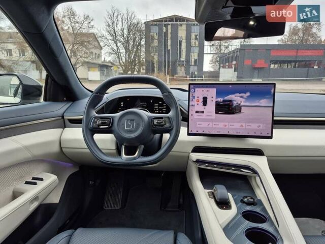 Бежевый Zeekr 001, объемом двигателя 0 л и пробегом 8 тыс. км за 44900 $, фото 22 на Automoto.ua