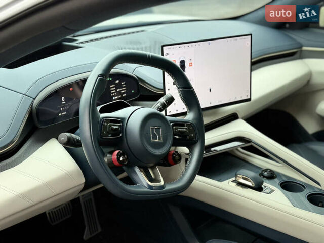 Бежевый Zeekr 001, объемом двигателя 0 л и пробегом 16 тыс. км за 42999 $, фото 13 на Automoto.ua