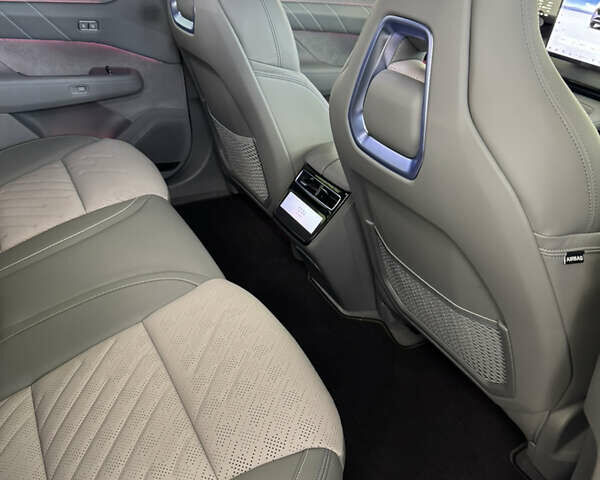 Zeekr 001 2025 в Киеве на Automoto.ua Бежевый Zeekr 001, объемом двигателя 0 л и пробегом 1 тыс. км за 54000 $, фото 15 на Automoto.ua