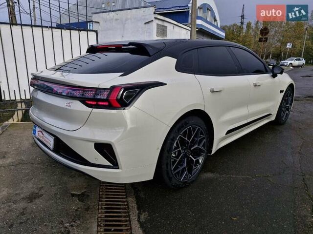 Zeekr 001 2025 в Николаеве на Automoto.ua Бежевый Zeekr 001, объемом двигателя 0 л и пробегом 10 тыс. км за 51999 $, фото 5 на Automoto.ua