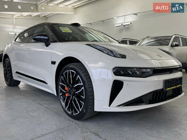 Zeekr 001 2025 в Киеве на Automoto.ua Бежевый Zeekr 001, объемом двигателя 0 л и пробегом 1 тыс. км за 54000 $, фото 2 на Automoto.ua
