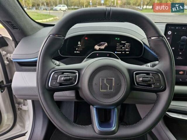 Zeekr 001 2025 в Николаеве на Automoto.ua Бежевый Zeekr 001, объемом двигателя 0 л и пробегом 10 тыс. км за 51999 $, фото 20 на Automoto.ua