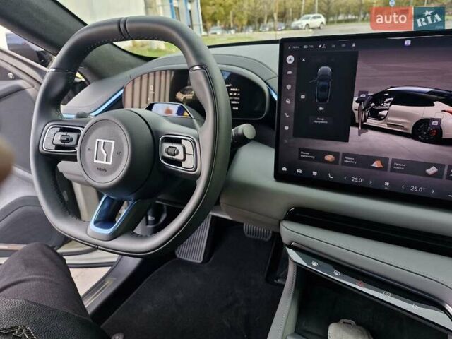 Zeekr 001 2025 в Николаеве на Automoto.ua Бежевый Zeekr 001, объемом двигателя 0 л и пробегом 10 тыс. км за 51999 $, фото 19 на Automoto.ua