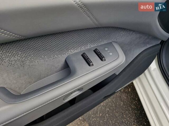 Zeekr 001 2025 в Николаеве на Automoto.ua Бежевый Zeekr 001, объемом двигателя 0 л и пробегом 10 тыс. км за 51999 $, фото 14 на Automoto.ua