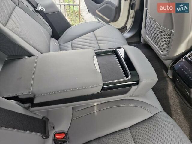 Zeekr 001 2025 в Николаеве на Automoto.ua Бежевый Zeekr 001, объемом двигателя 0 л и пробегом 10 тыс. км за 51999 $, фото 41 на Automoto.ua